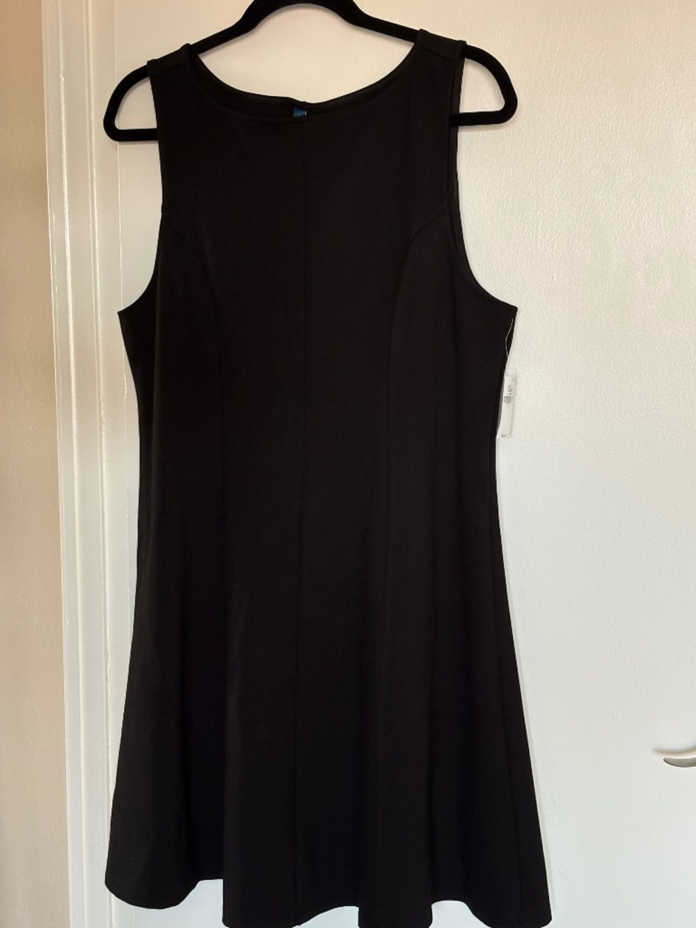 Black sleeveless flare dress